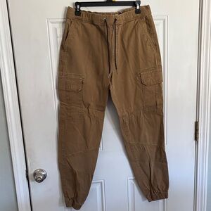 Men’s Urban Pipeline Pants size medium